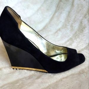 Guess by Marciano size 7.5 black sued wedge.